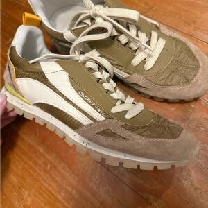 Oncept Toronto Olive & White Runner Sneakers